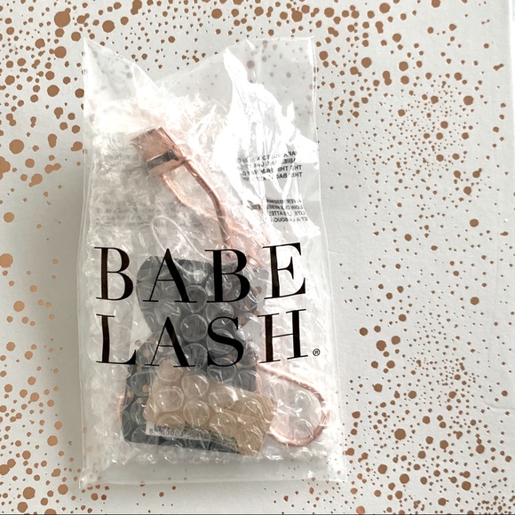 🆕Lash Curler With An Extra Pad - Picture 2 of 3